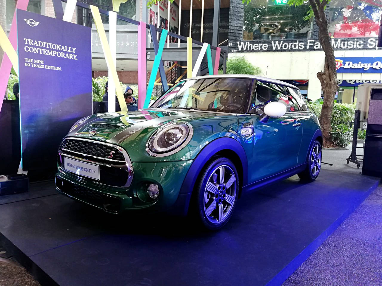 Mini Blue Aesthetic Car On Carpet Wallpaper