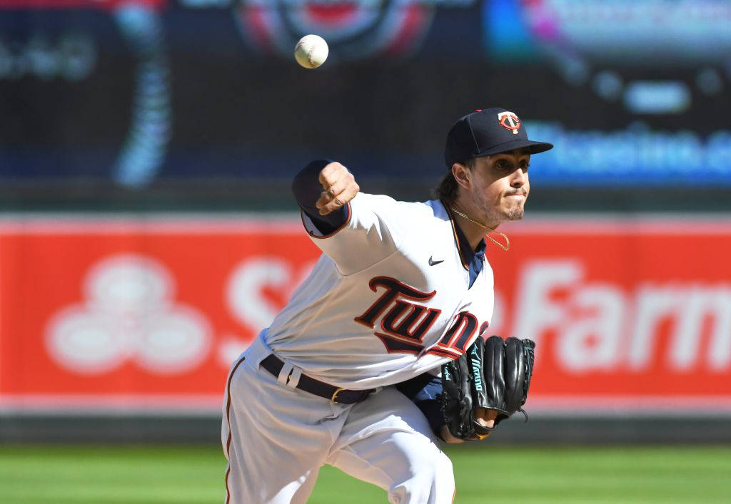 Minnesota Twins' Pitcher Joe Ryan In Action Wallpaper