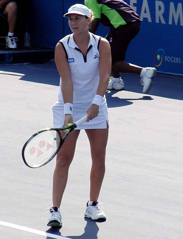 Monica Seles Playing Under The Sun Wallpaper