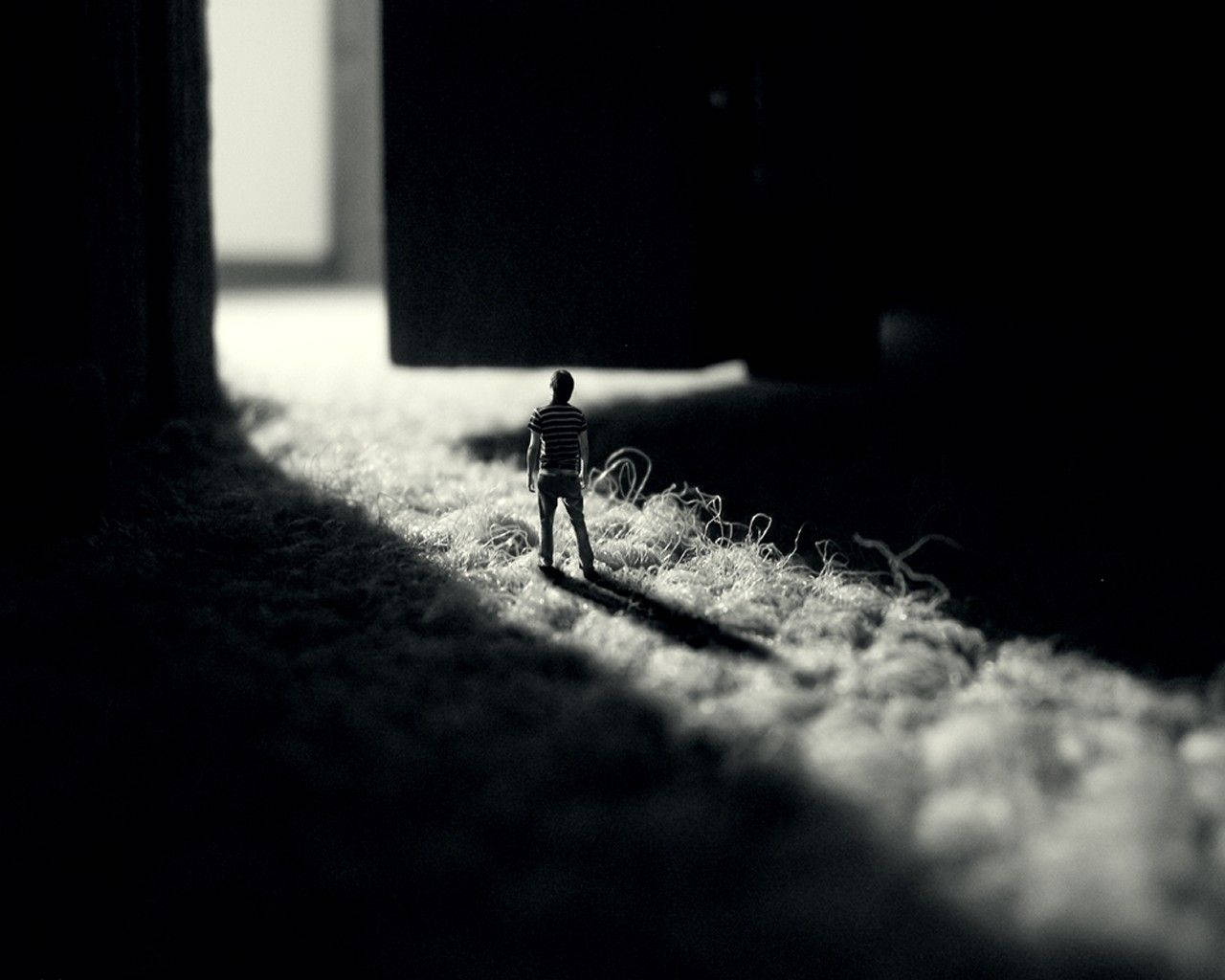 Monochrome Tiny Person Wallpaper