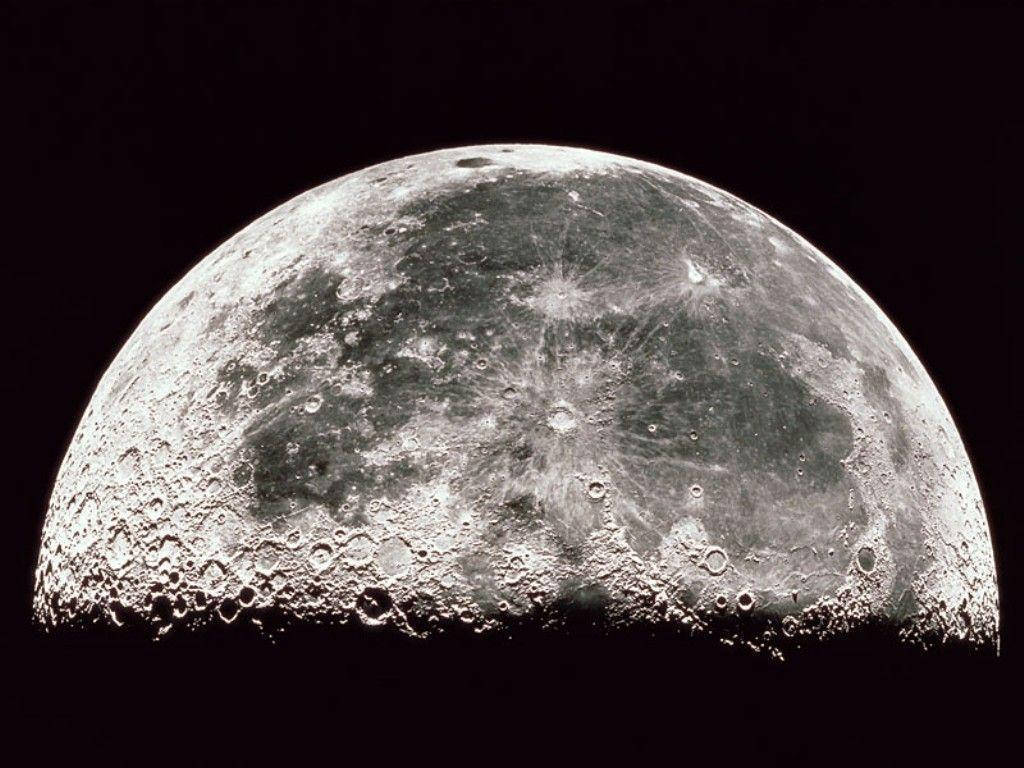 Moon 1024 X 768 Wallpaper