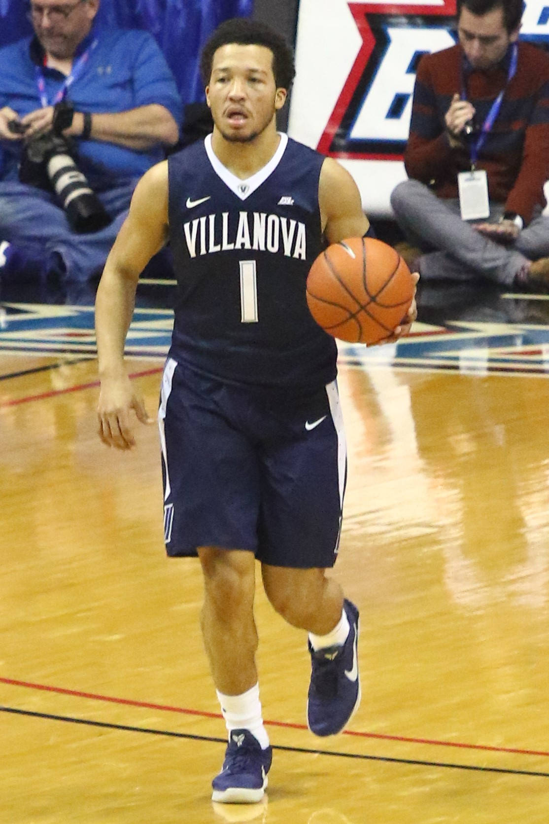 Most Outstanding Player Jalen Brunson Wallpaper