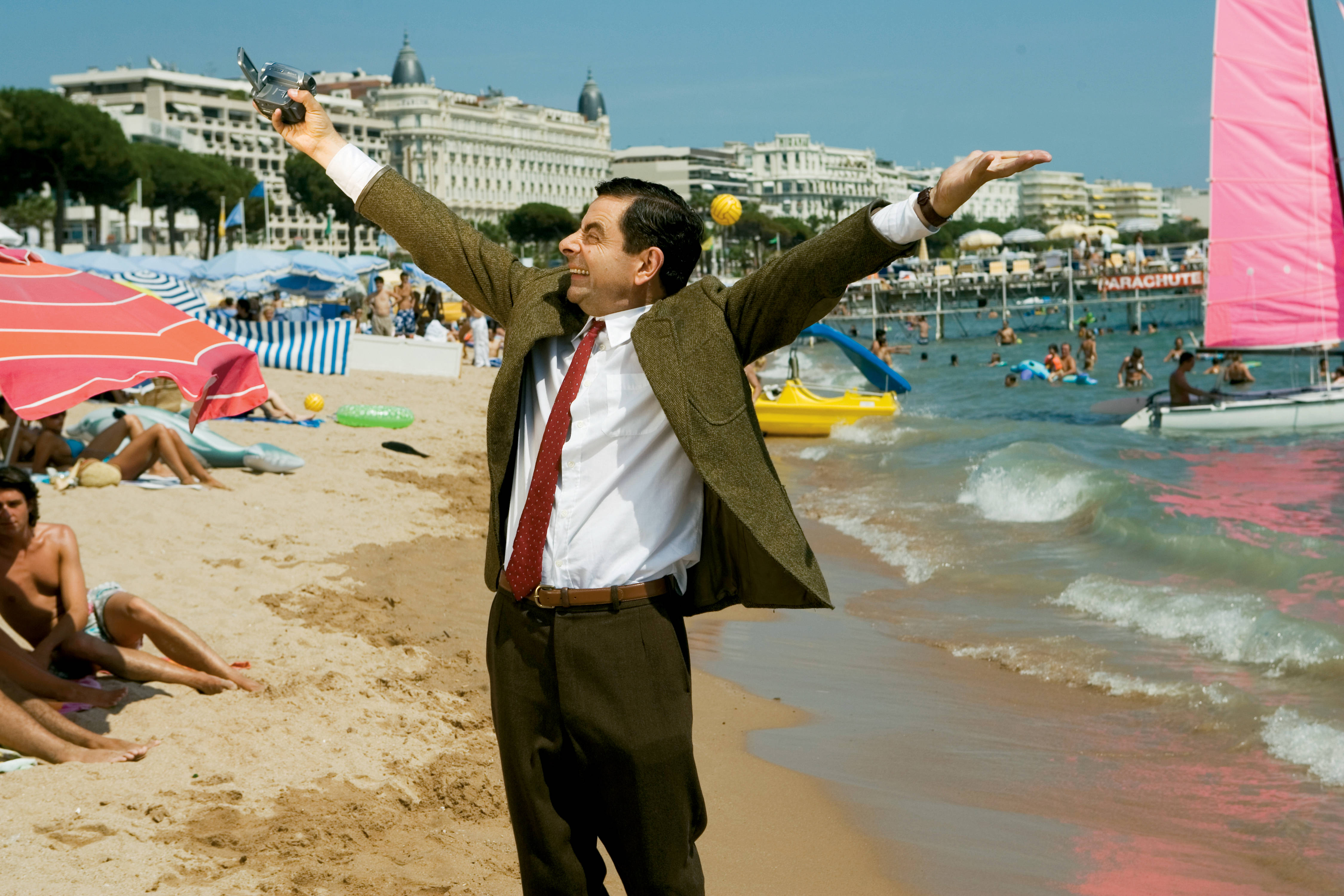 Mr Bean 4k Beach Wallpaper