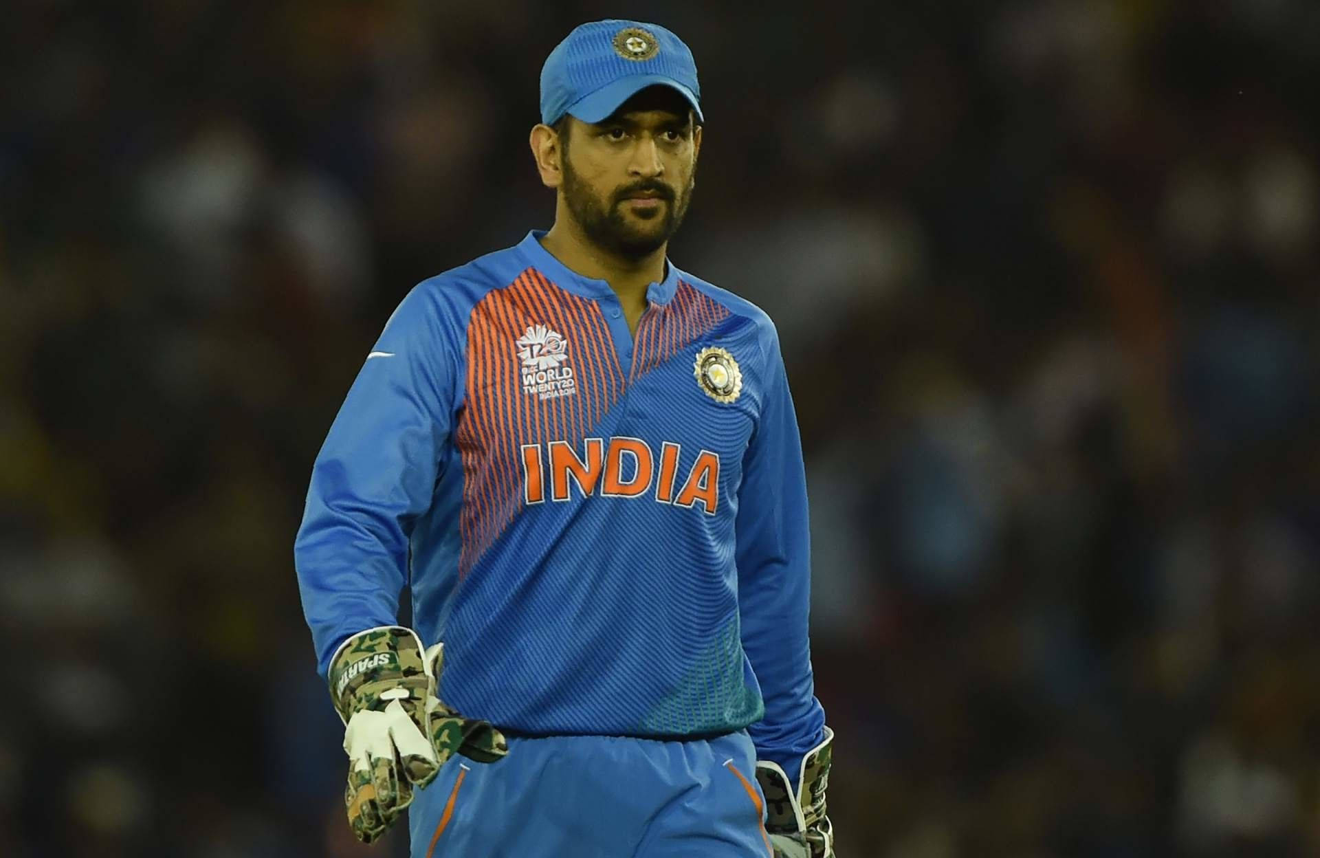 Ms Dhoni Hd For India Wallpaper | WallpapersOK