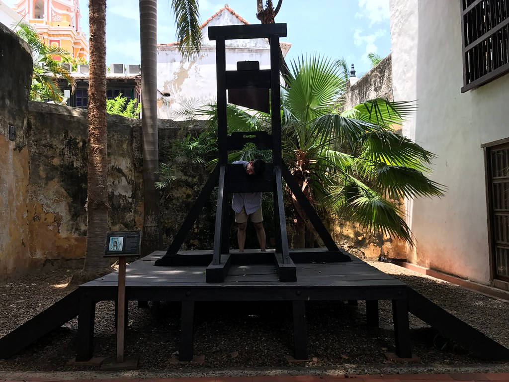 Museum Of Cartagena De Indias Guillotine Wallpaper