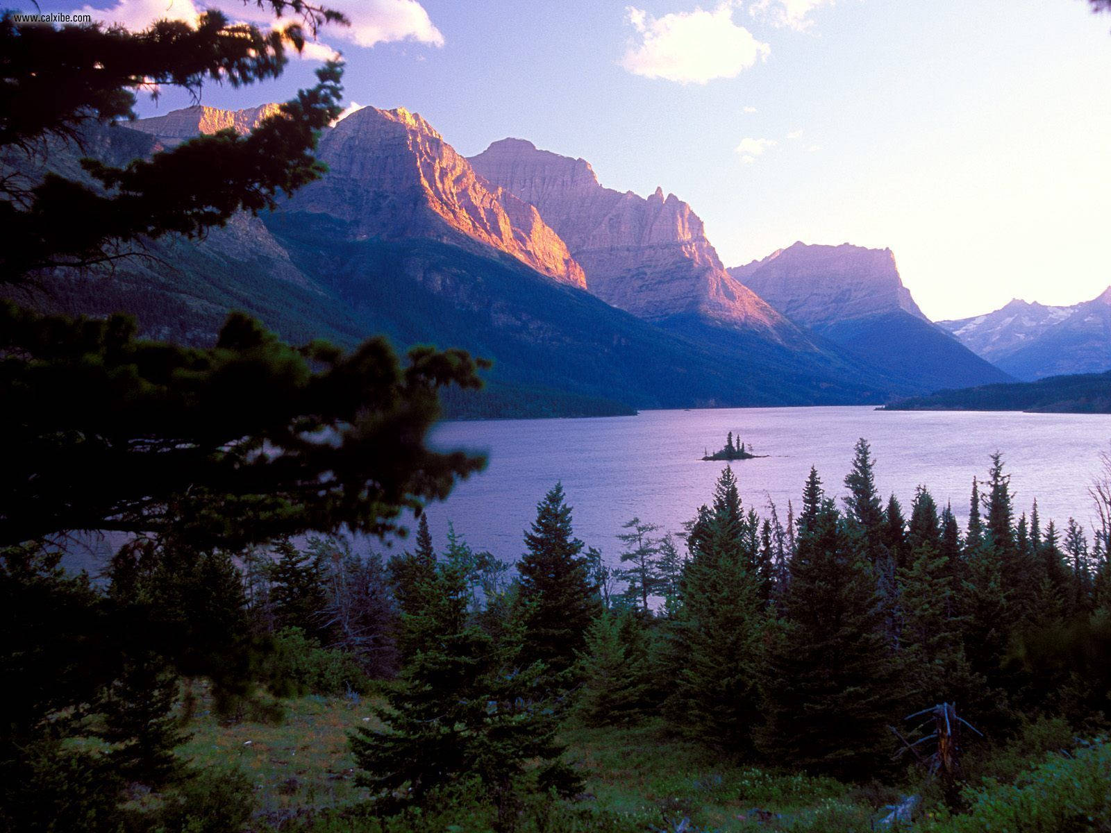 Muted Light At Glacier National Park Wallpaper