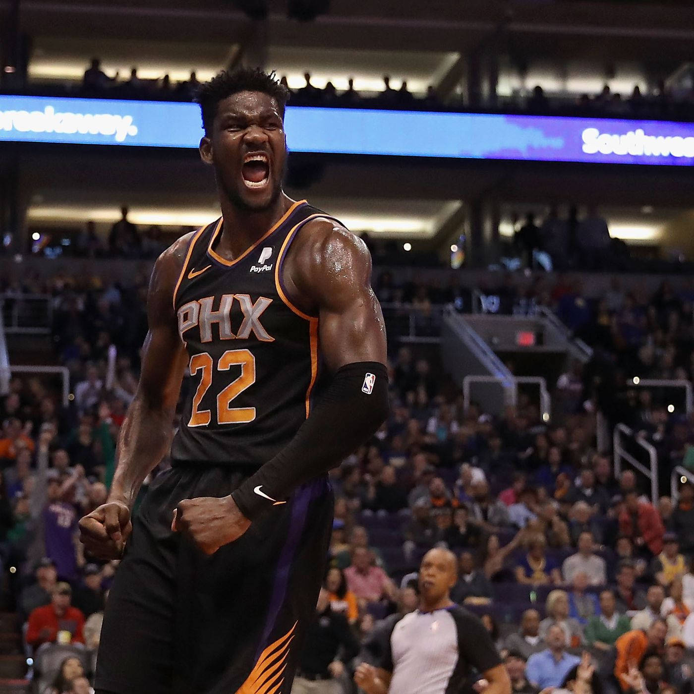 Nba Powerhouse Phoenix Suns Deandre Ayton Wallpaper