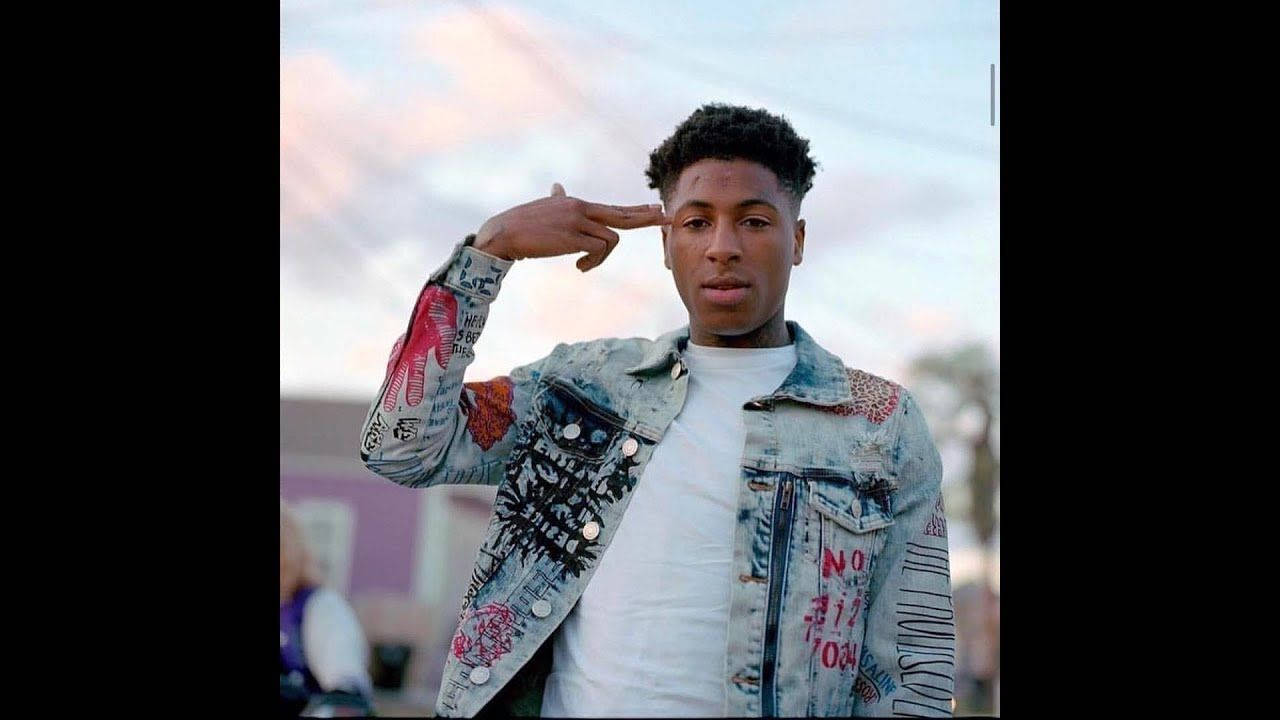 Nba Youngboy Pointing Head Wallpaper