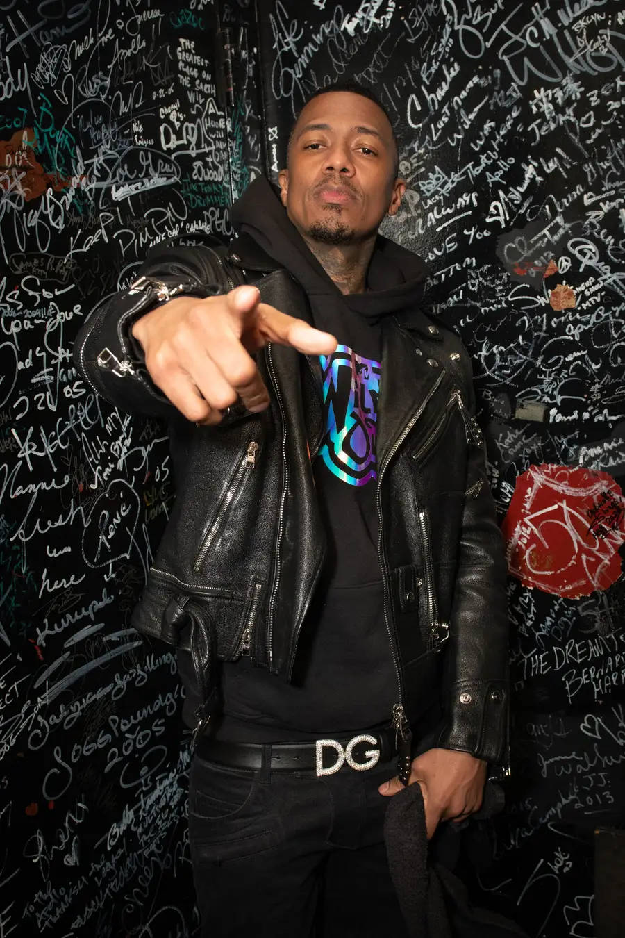 Nick Cannon Pointing At Camera Wallpaper