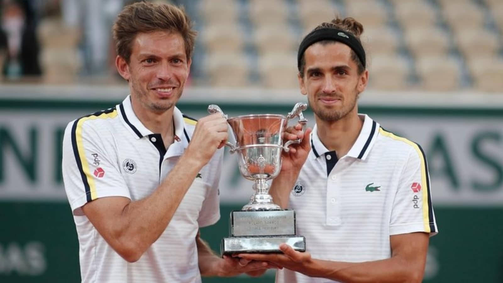 Nicolas Mahut Partner French Open Trophy Wallpaper