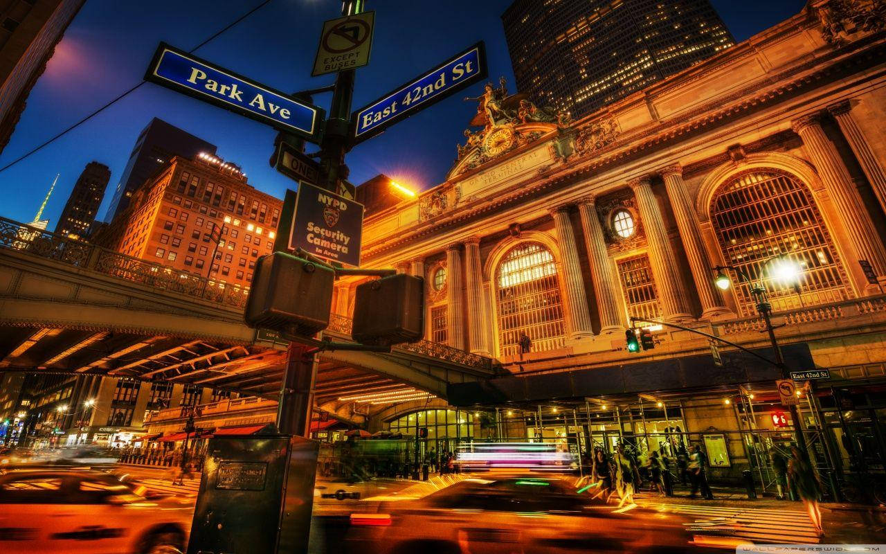 Night Shot Of Grand Central Terminal Wallpaper