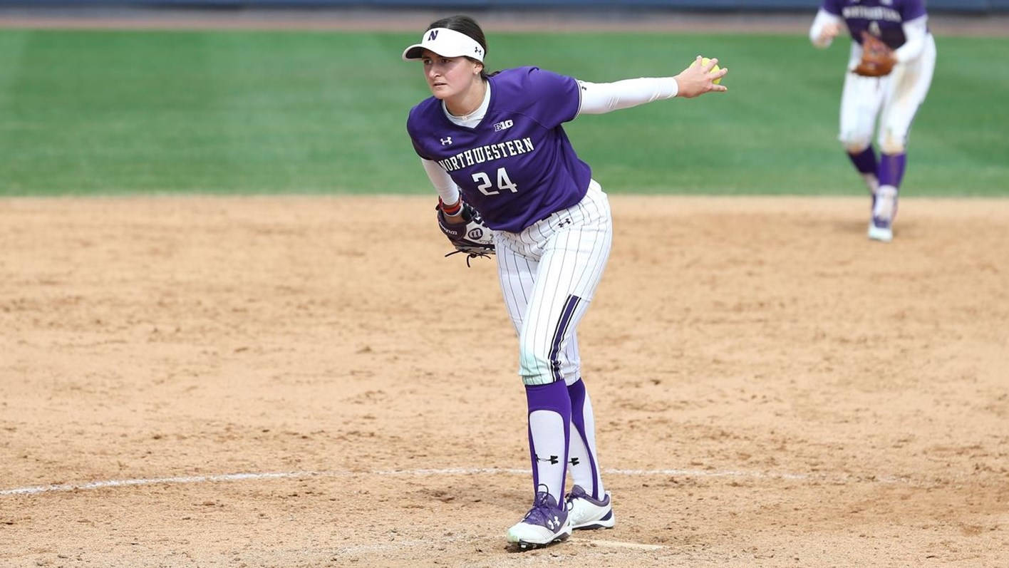 Northwestern University Female Baseball Team Wallpaper