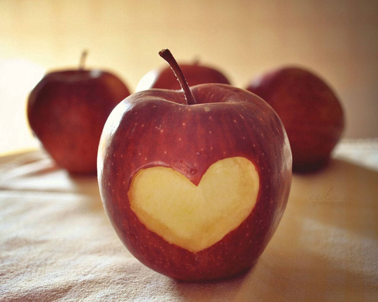 Nutritious Food Apple Wallpaper