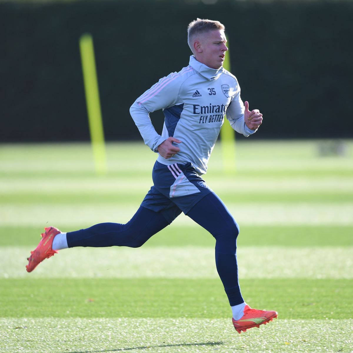 Oleksandr Zinchenko Running Wallpaper