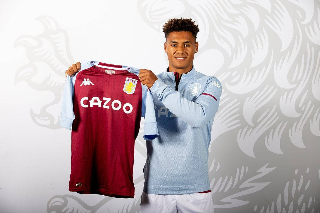 Ollie Watkins Posing With Jersey Wallpaper