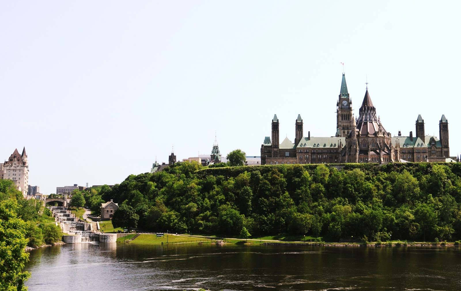 Ottawa River In Ottawa, Ontario Wallpaper