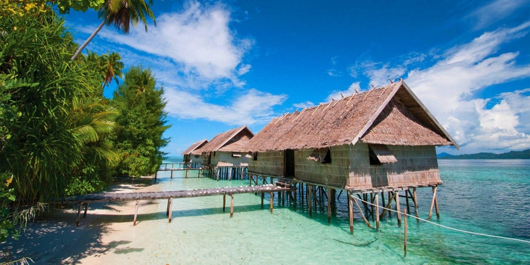Papua New Guinea Huts By The Beach Wallpaper