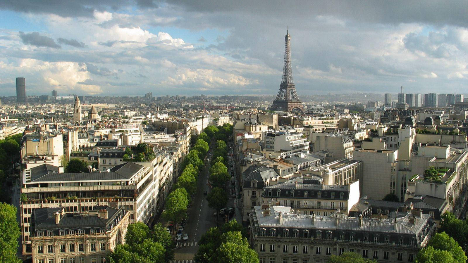 Paris Eiffel Tower Cloudy Sky Wallpaper