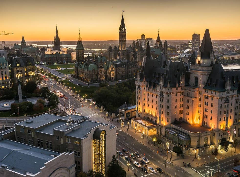 Parliament Hill In The Late Afternoon Wallpaper