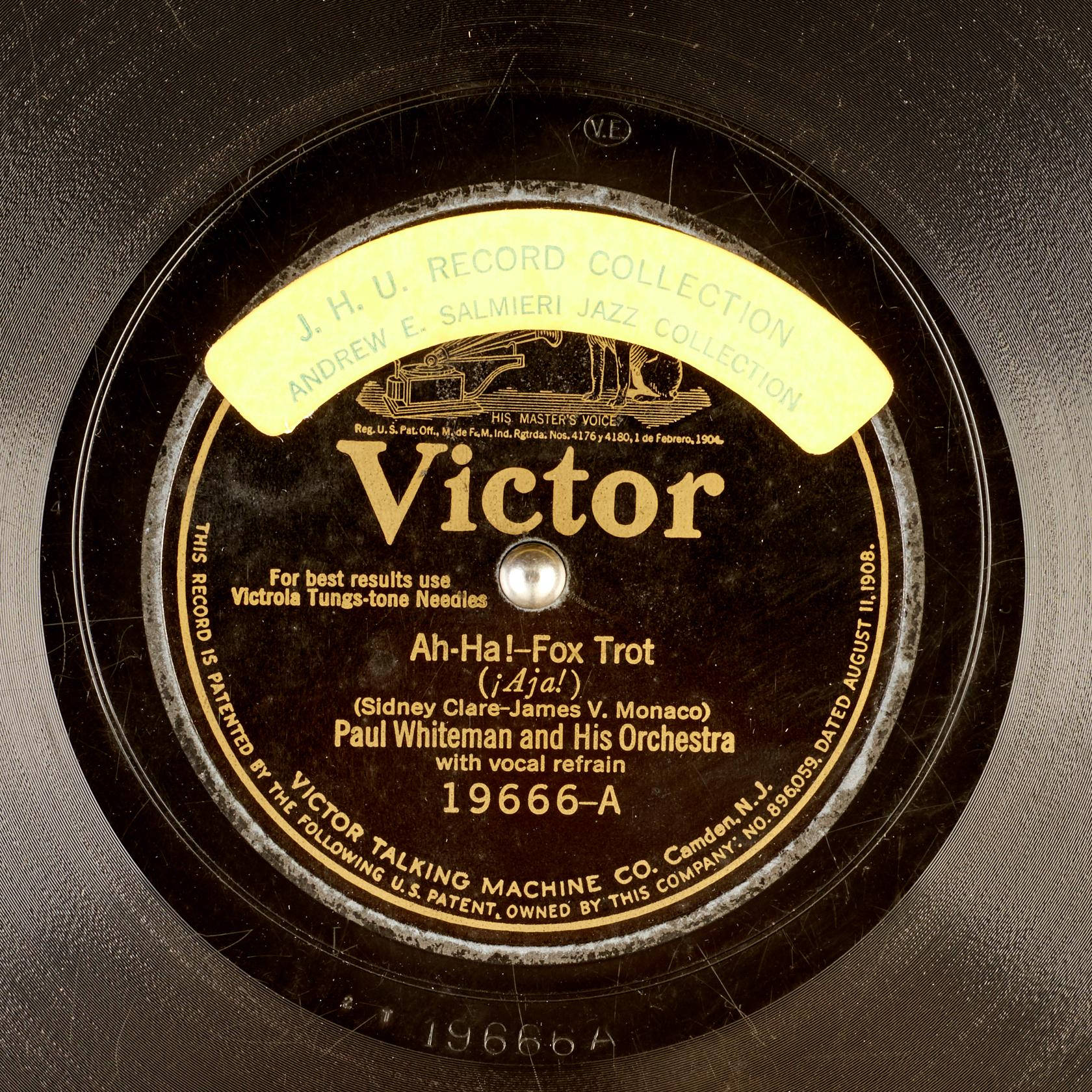 Paul Whiteman’s Vintage Vinyl On Jukebox Wallpaper