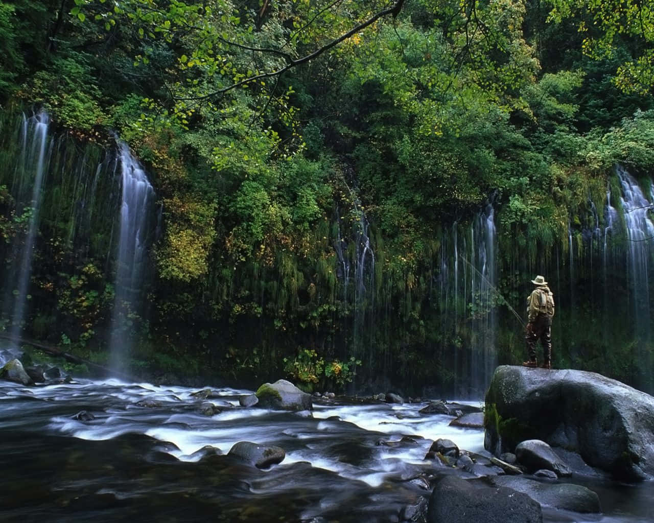 Perfect Harmony - A Guide To Fly Fishing Wallpaper