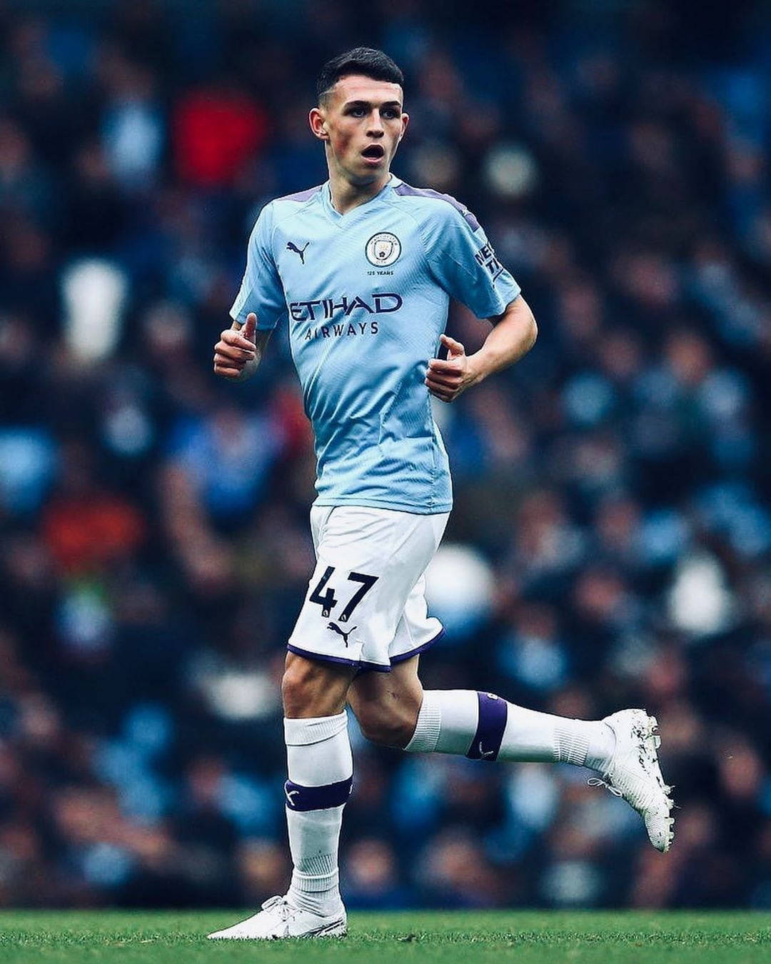 Phil Foden Jogging Wallpaper