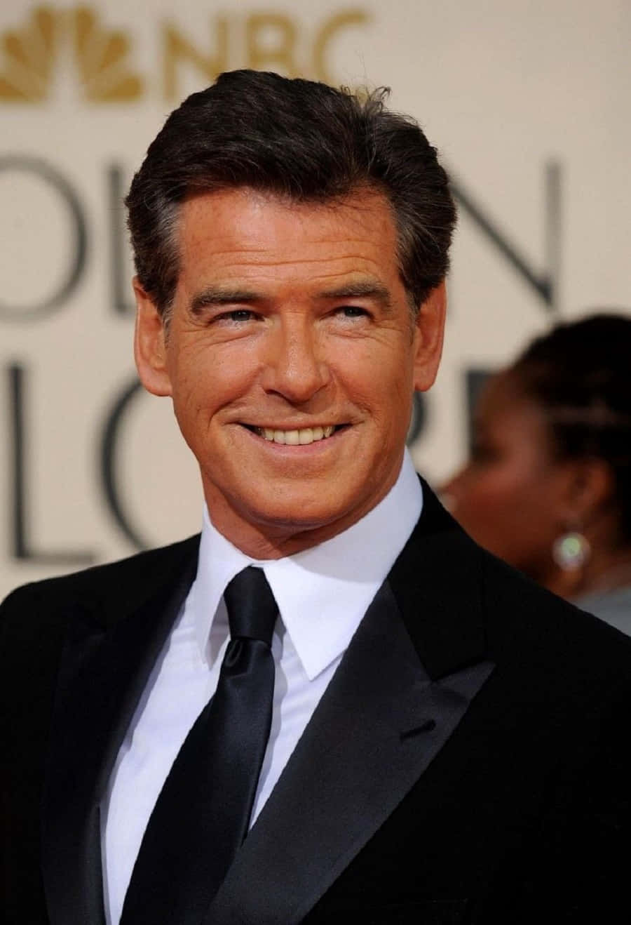 Pierce Brosnan In A Smart Suit Wallpaper