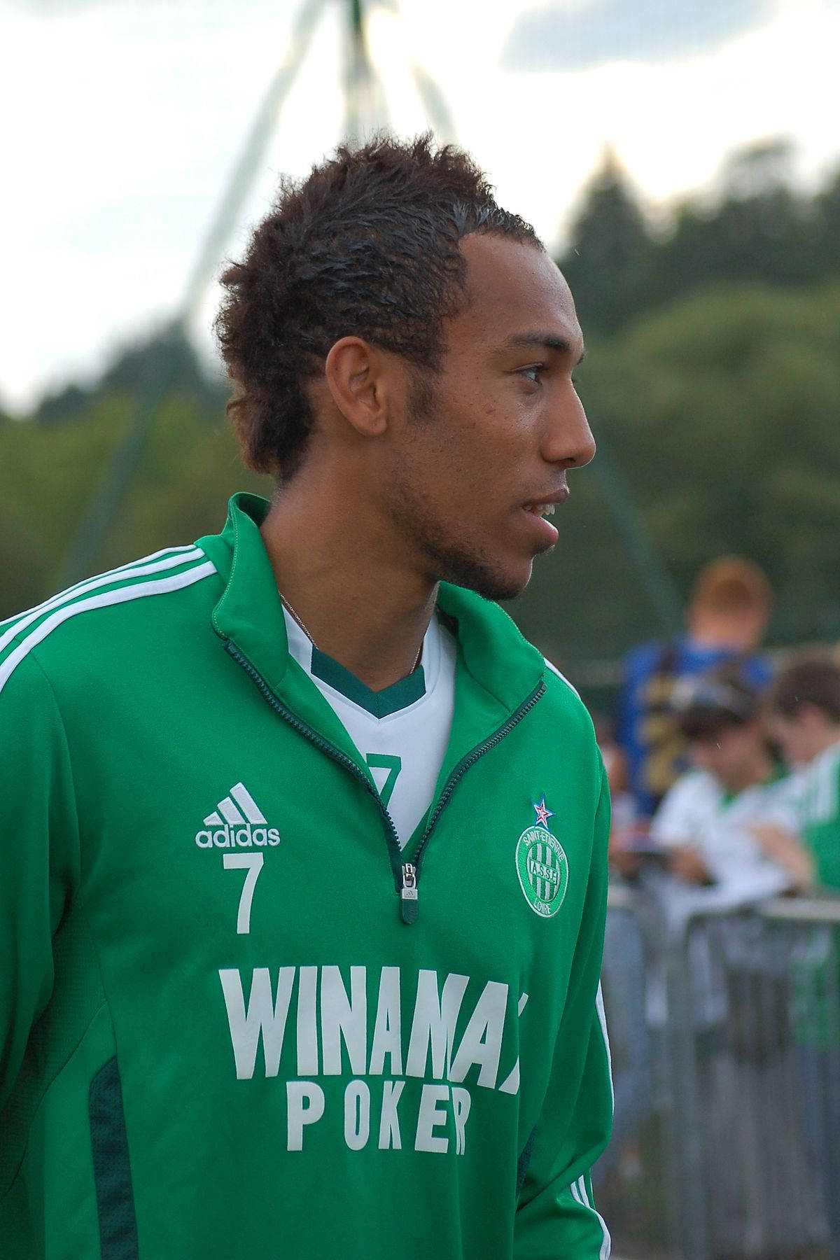 Pierre-emerick Aubameyang Saint-étienne 7 Jersey Wallpaper