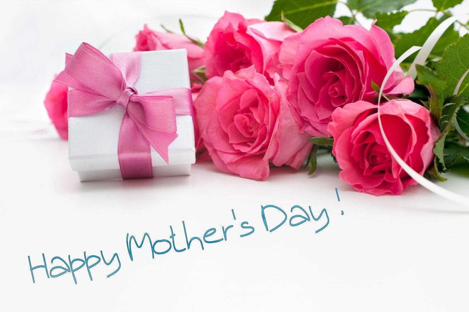 Pink Gift And Roses Mother's Day Wallpaper