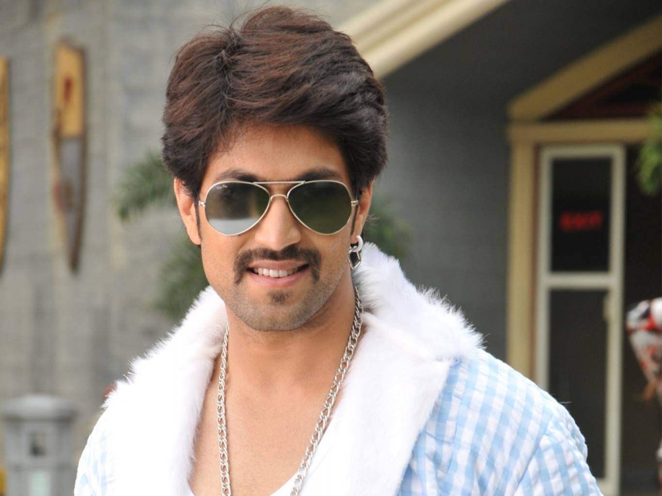 Popular Actor Rocking Star Yash 4k Wallpaper