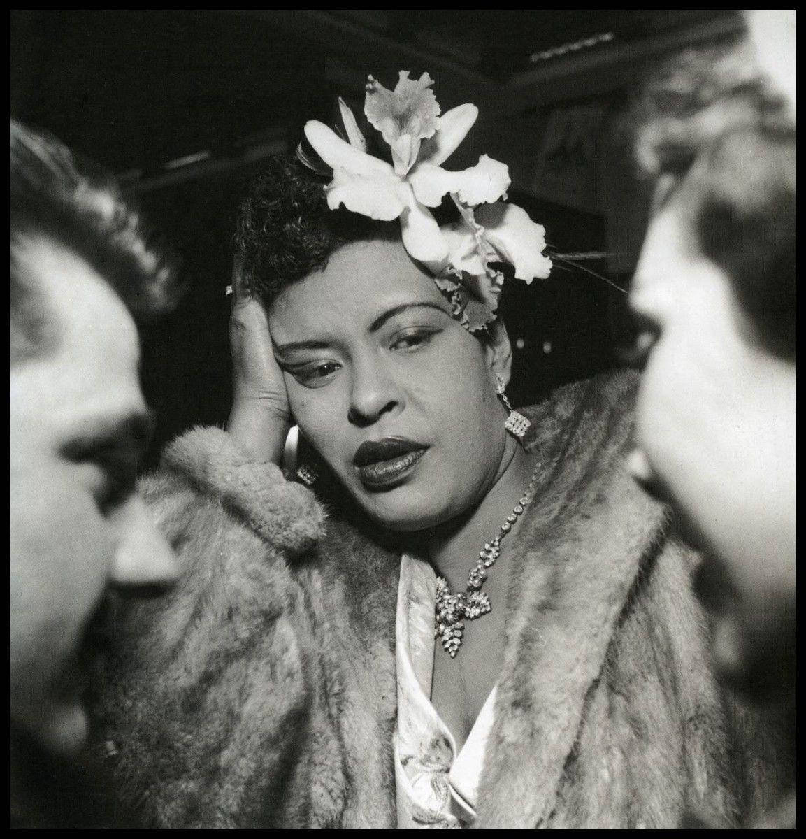 Pretty Billie Holiday Staring Wallpaper