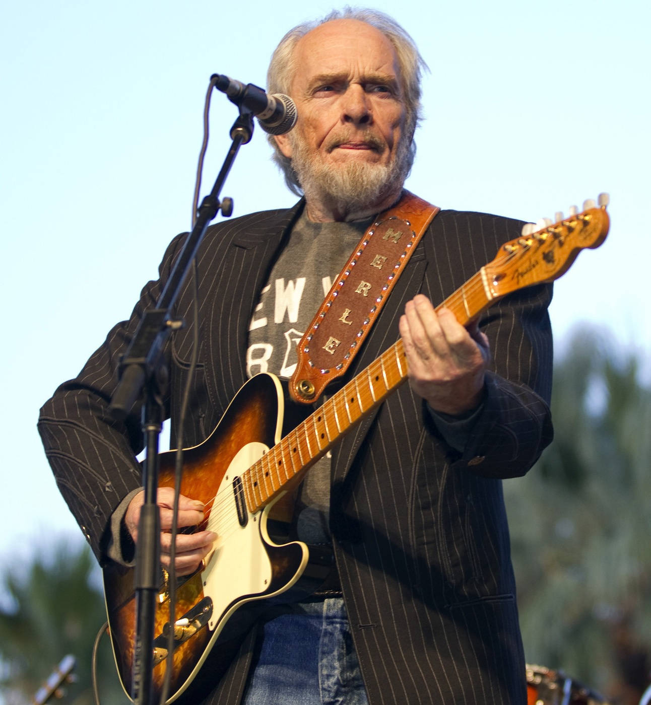 Prime Artist Merle Haggard Wallpaper