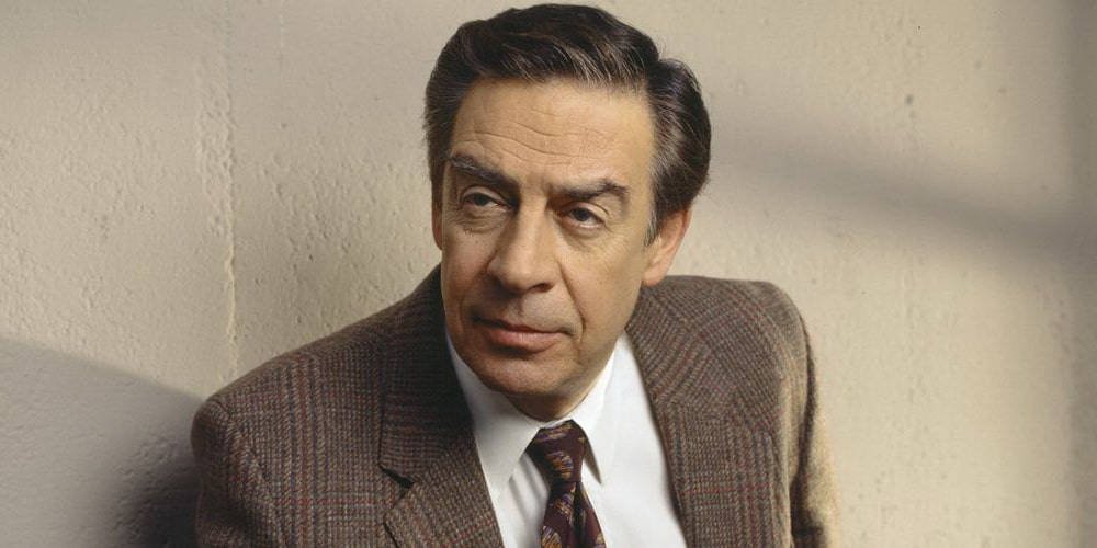 Prominent Actor Jerry Orbach In Law And Order Wallpaper