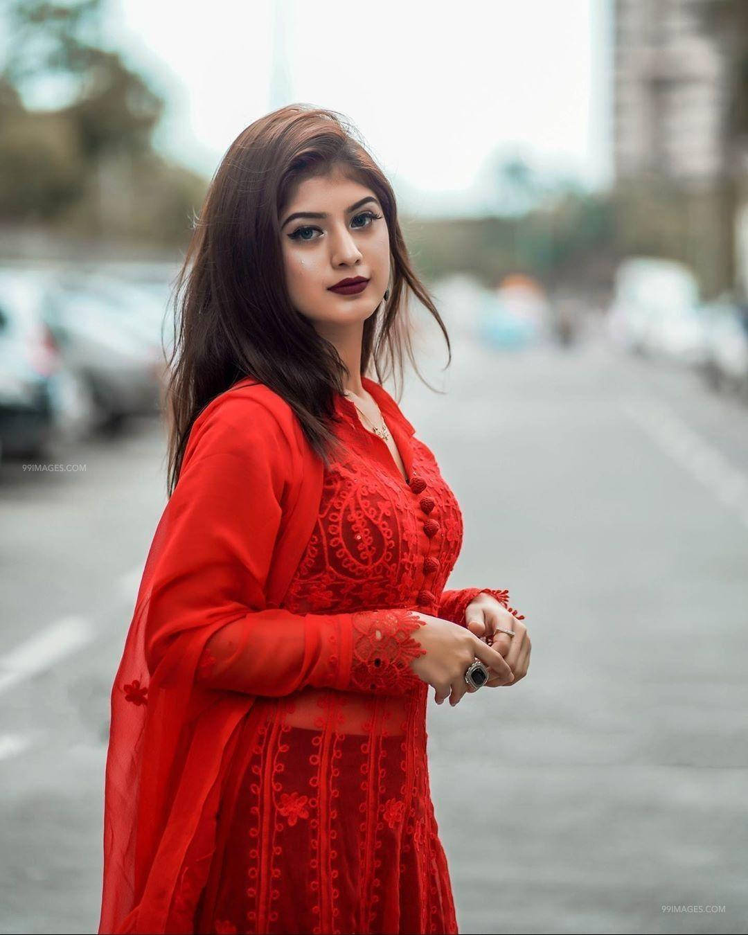 Pure Red Arishfa Khan Wallpaper