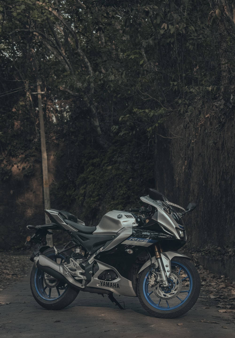 R15 V3 Blue And Grey Wallpaper