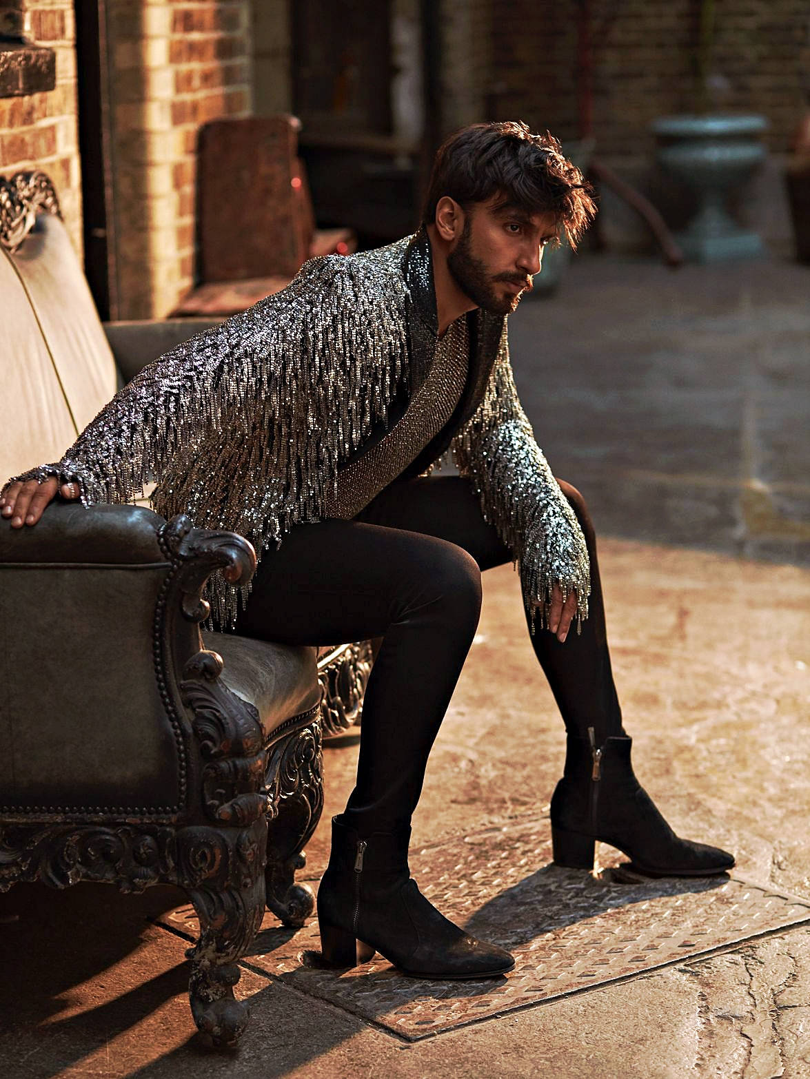 Ranveer Singh Wearing Heels Wallpaper