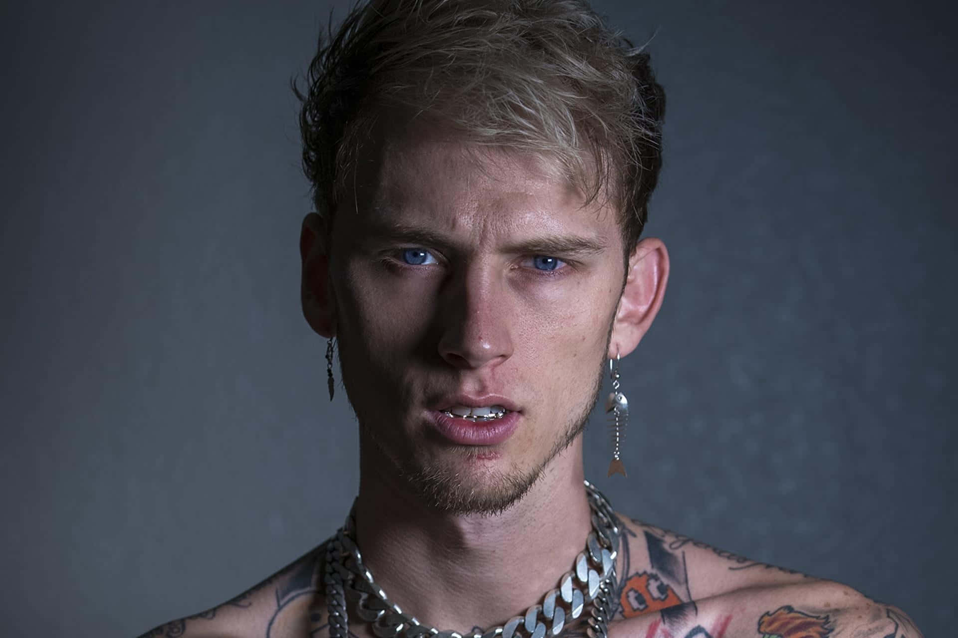 Rapper Machine Gun Kelly Wallpaper