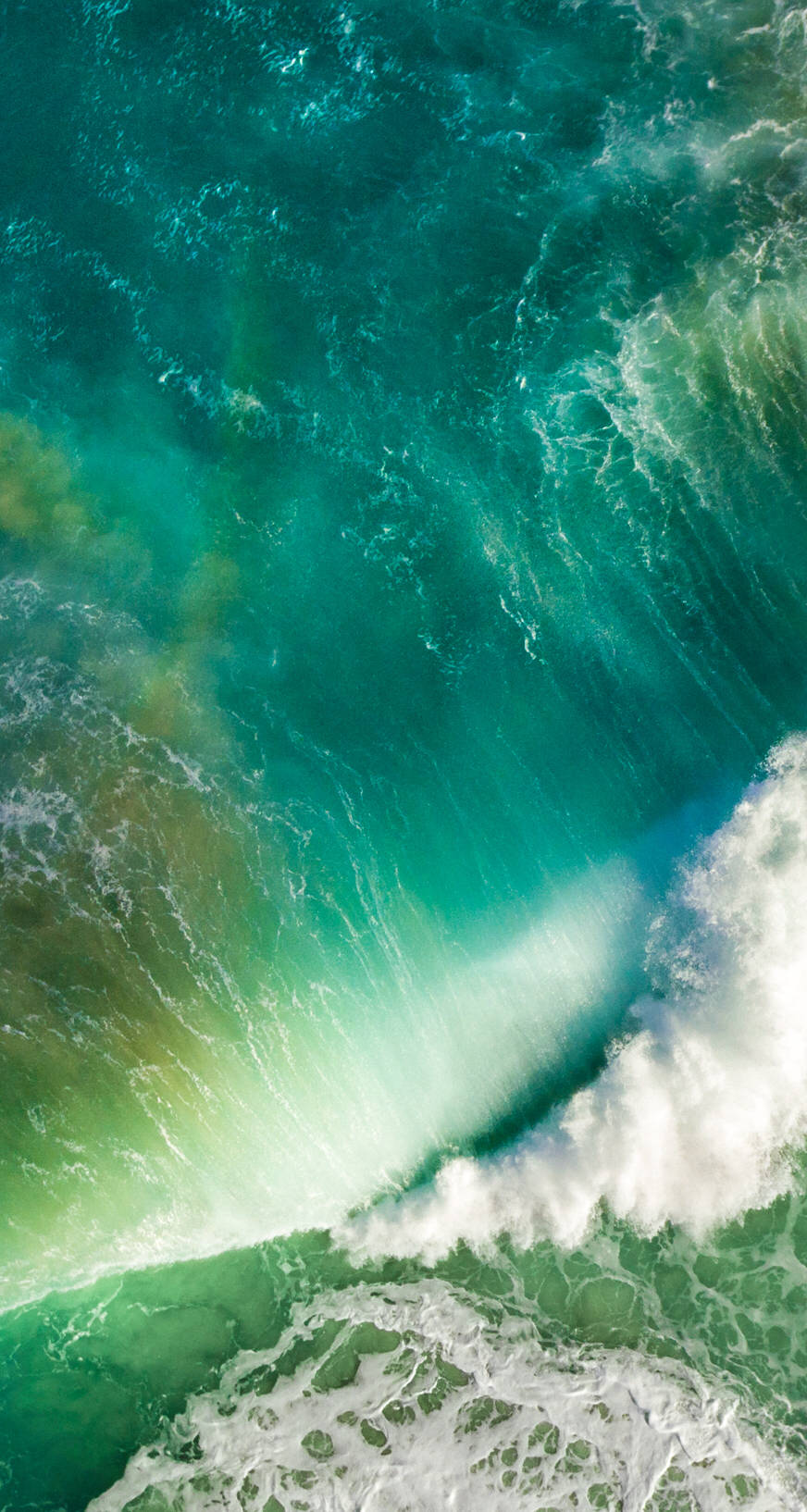 Real Blue Wave Sea Wallpaper