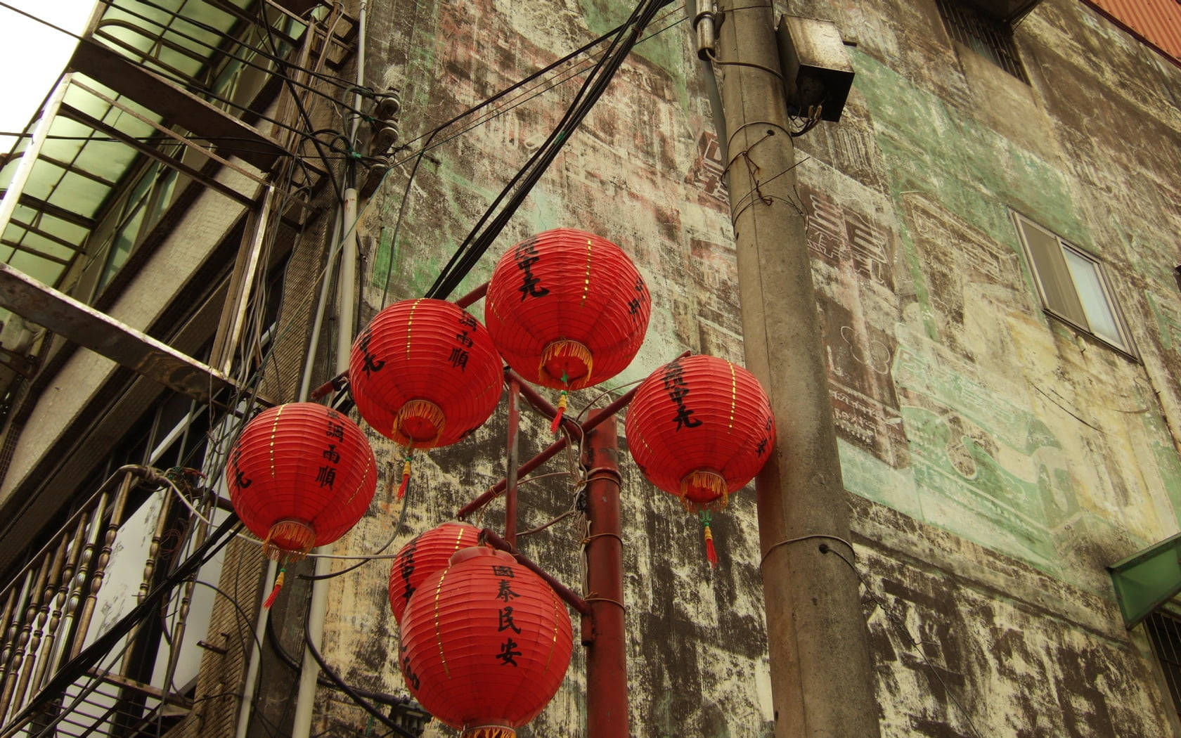 Red Lanterns Near Chinese House Wallpaper