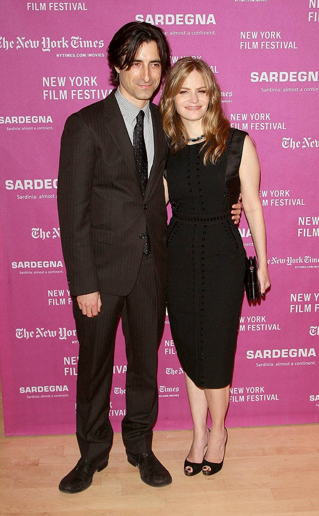 Renowned Actress Jennifer Jason Leigh With Director Noah Baumback At New York Film Festival Wallpaper