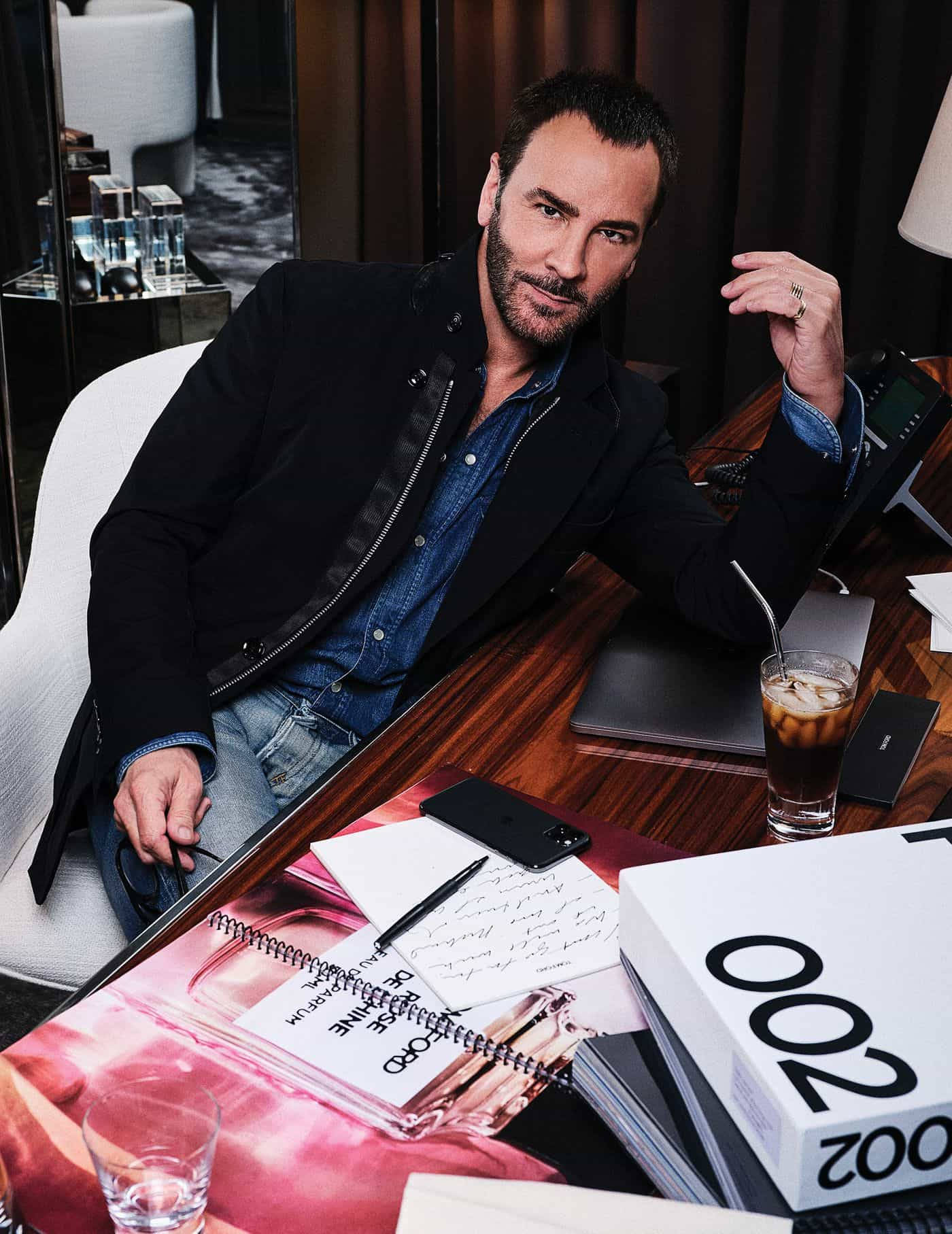 Renowned Designer Tom Ford In His Stylish Office Wallpaper