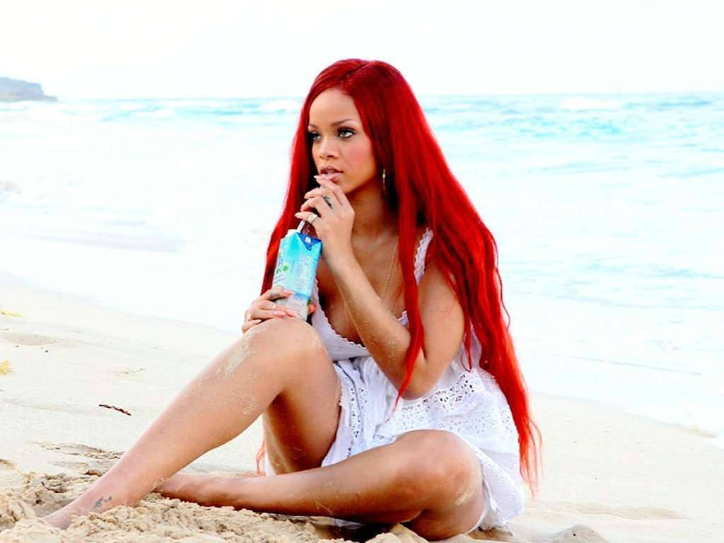 Rihanna On The Beach Wallpaper