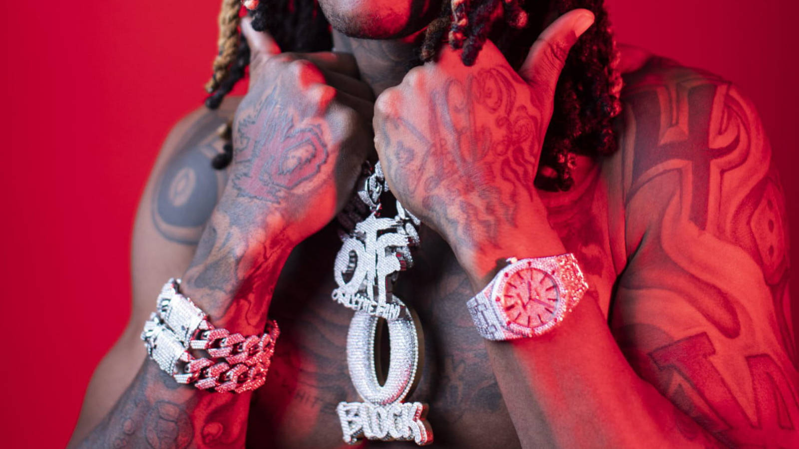 Rip King Von Bling Tattoos Red Background Wallpaper