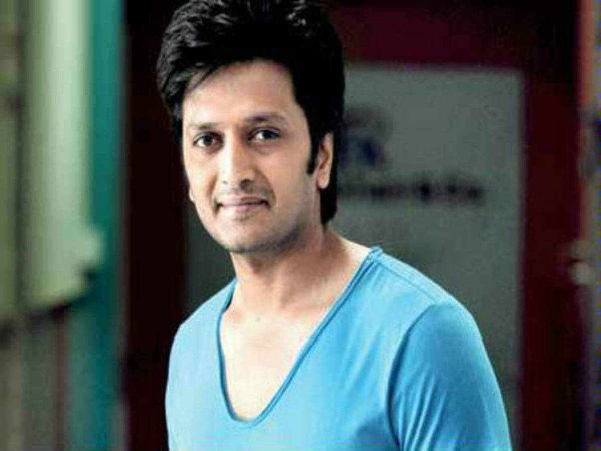 Riteish Deshmukh Simple Look Wallpaper