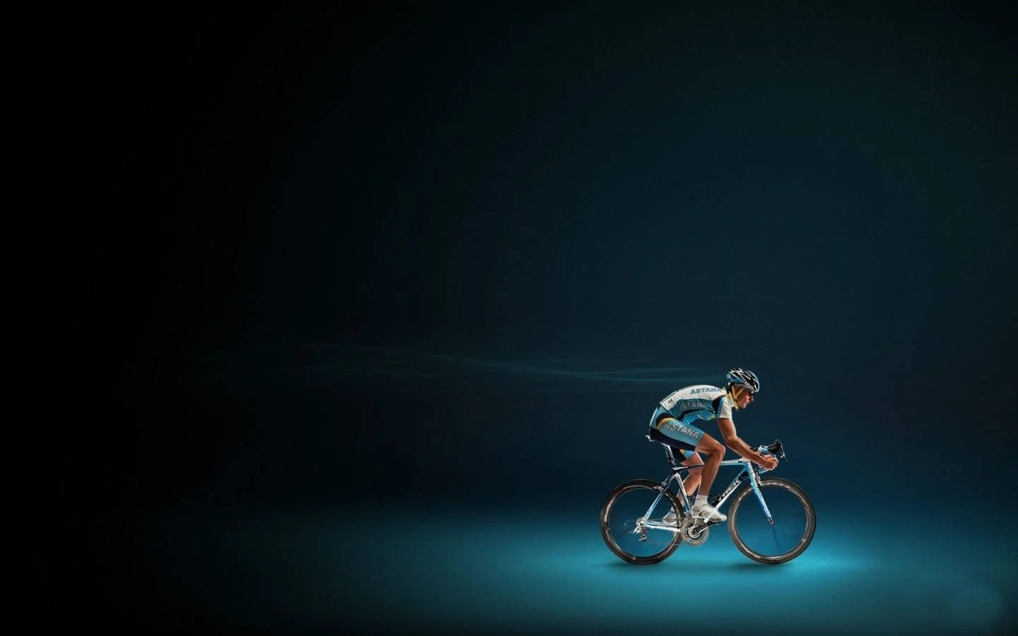 Road Biker Biker's Racing Pose Wallpaper