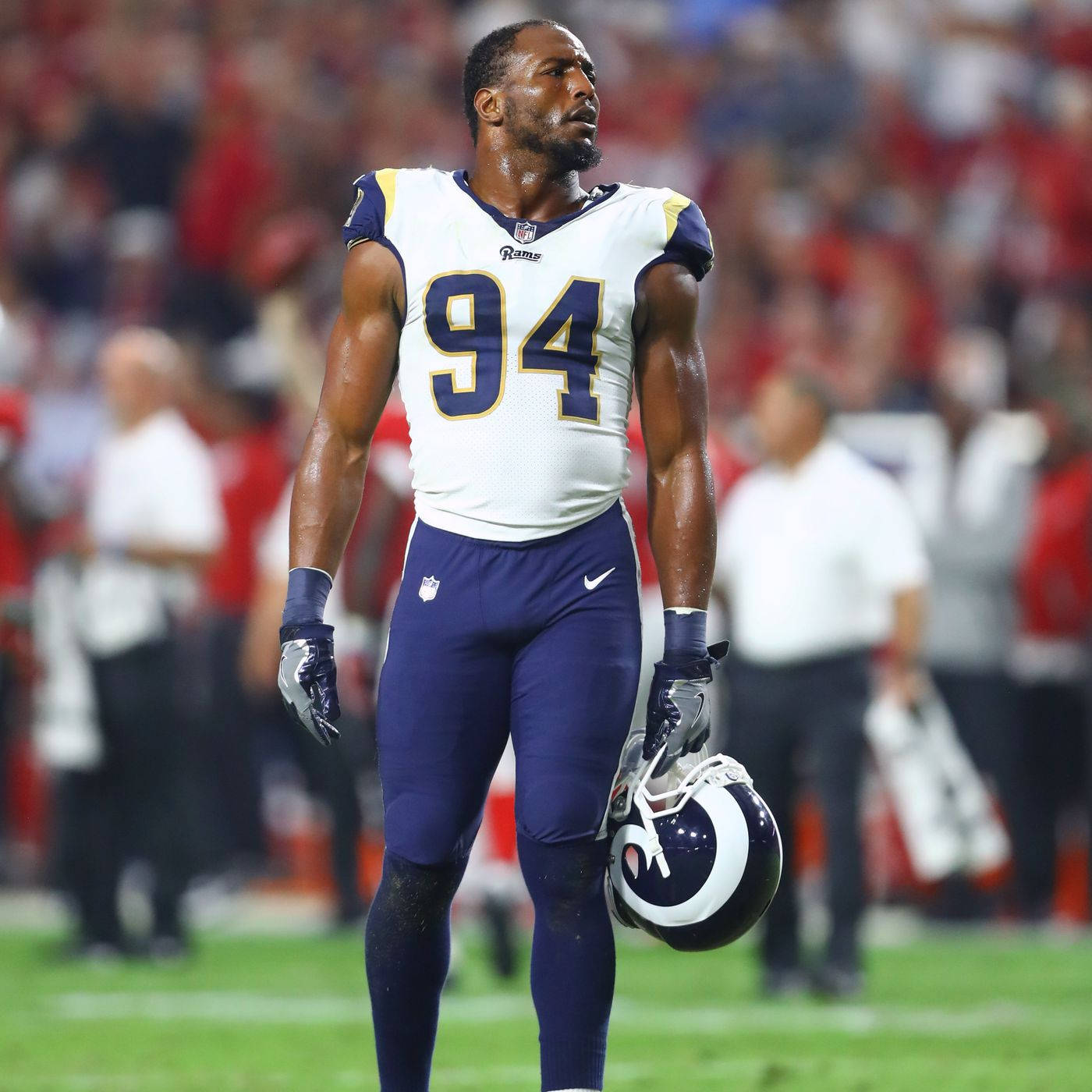 Robert Quinn La Rams Full Body Wallpaper