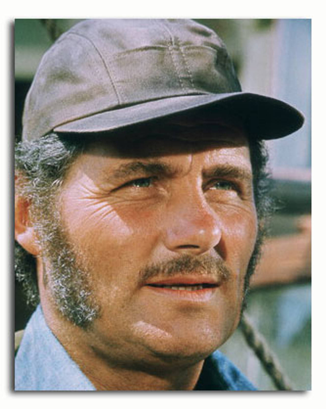 Robert Shaw Wearing Cap Wallpaper