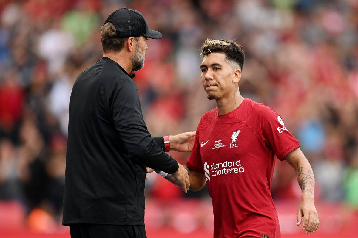 Roberto Firmino Talking Klopp Wallpaper