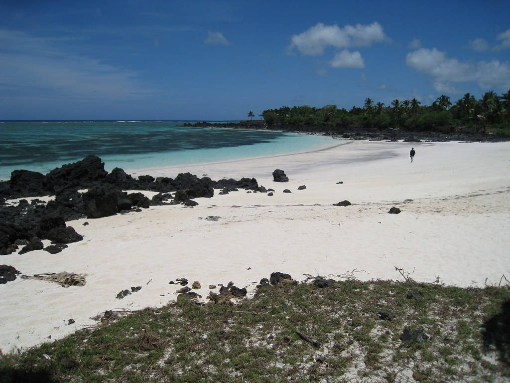 Rocky Mitsamiouli Beach Comoros Wallpaper