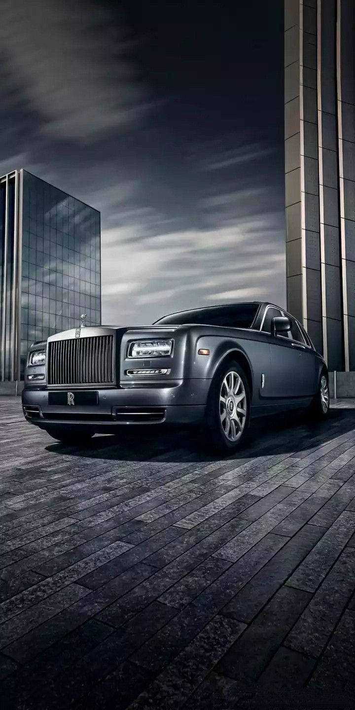 Rolls-royce 4k Phantom Gloomy Aesthetic Wallpaper